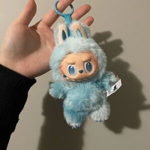 Labubu Big into Energy Hope